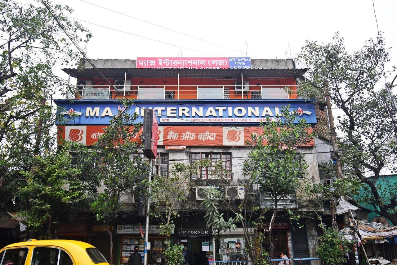 Oyo 85829 Max International Hotel Calcutta Exterior foto