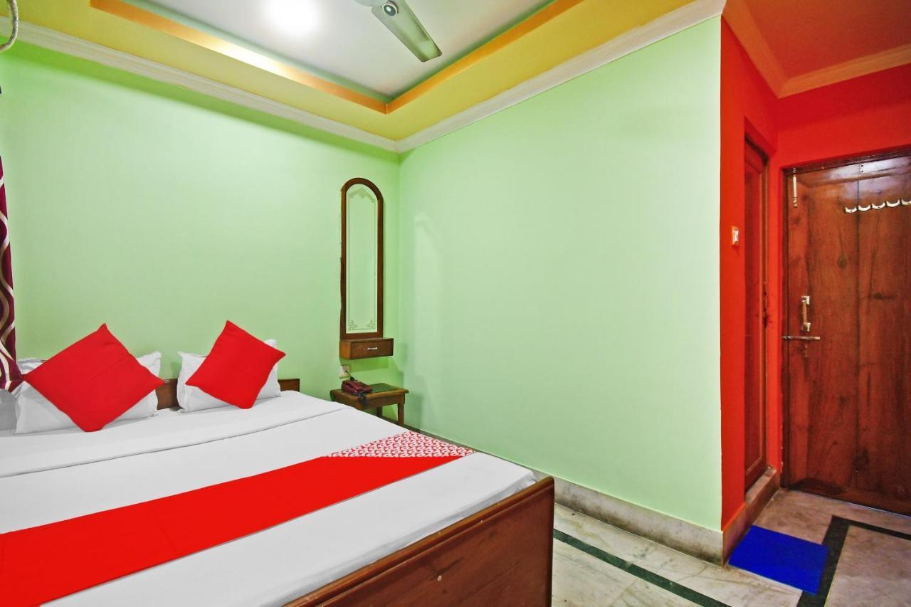 Oyo 85829 Max International Hotel Calcutta Exterior foto